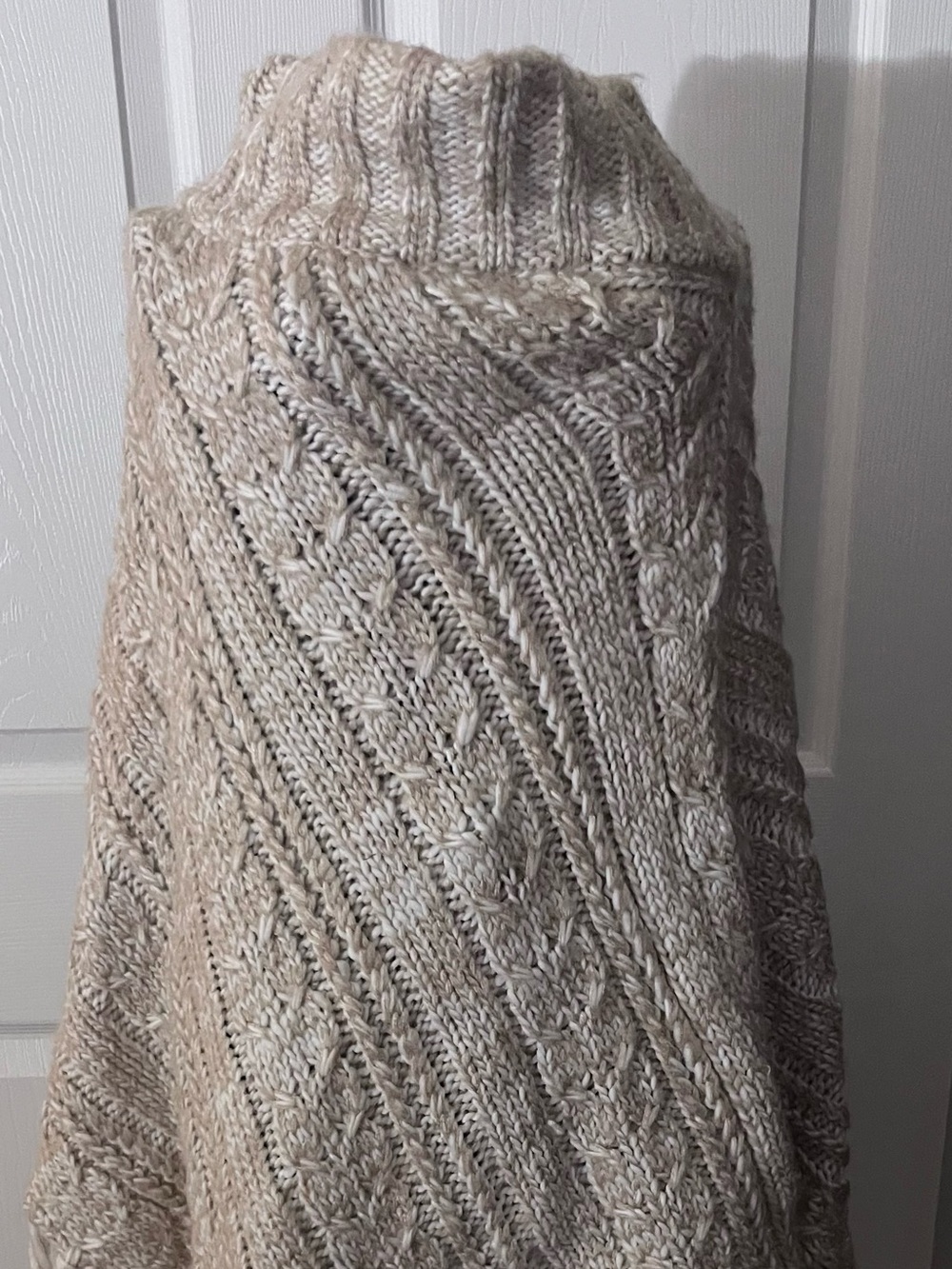 Cozy Cream Cable-Knit Women's Sweater Poncho